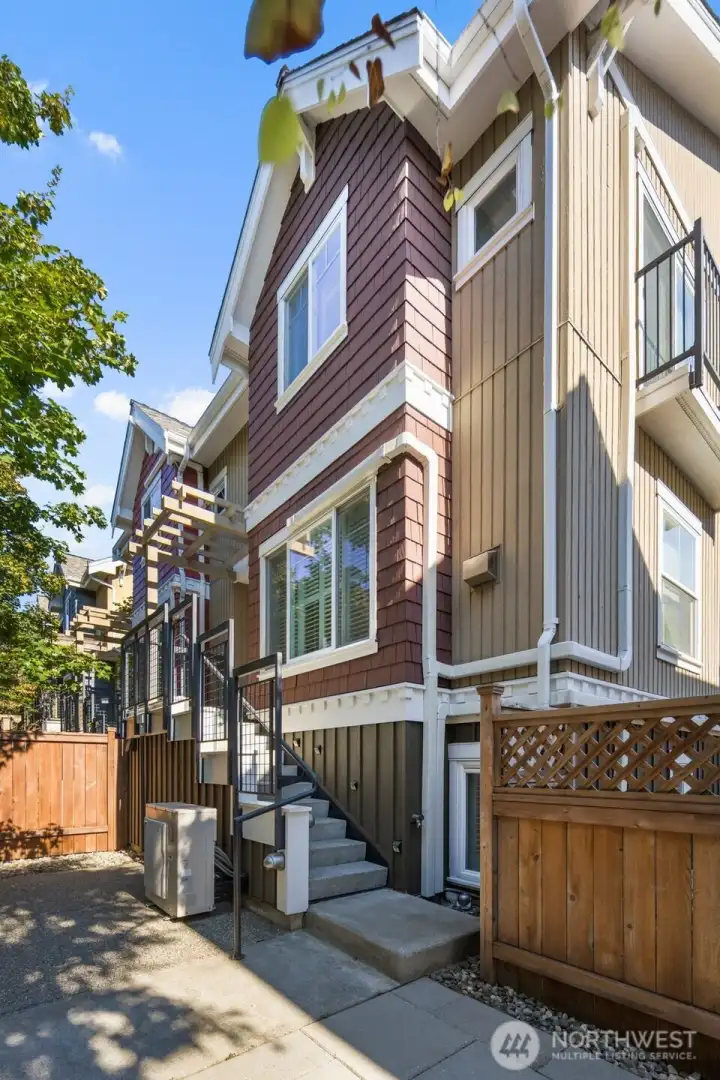 Your new home in the heart of Green Lake!