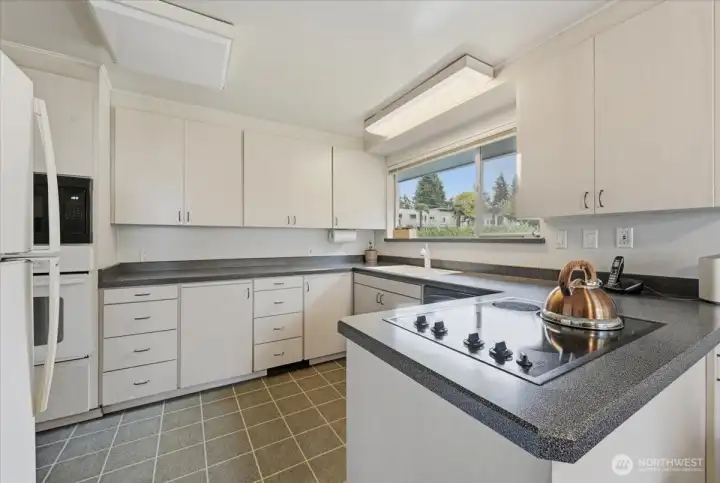 Sunny and open kitchen.