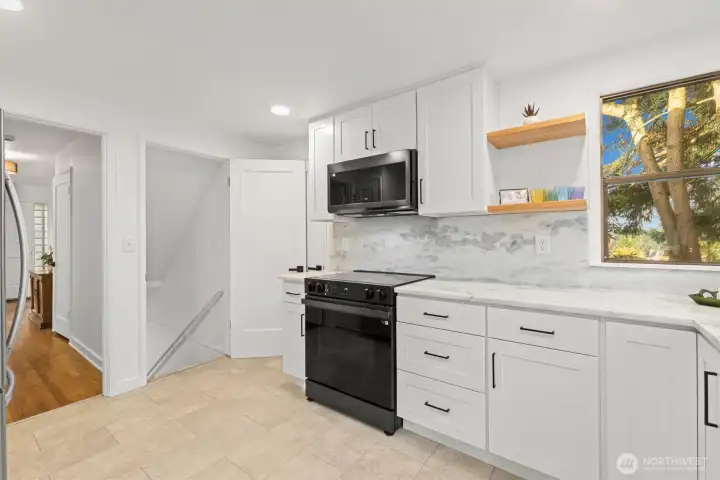 New solid oak floating shelves