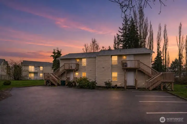 New Price! Undergoing updates, inquire! New Price! Undergoing updates, inquire!