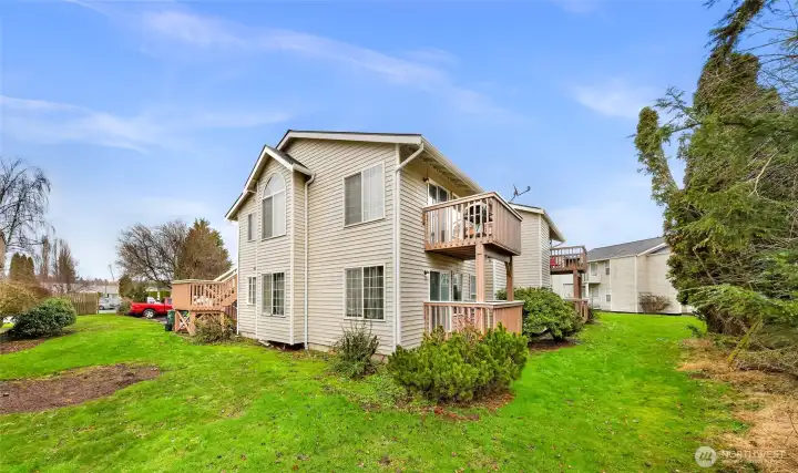An ideal addition to a growing portfolio: stabilized income, recent improvements, and prime location fundamentals.