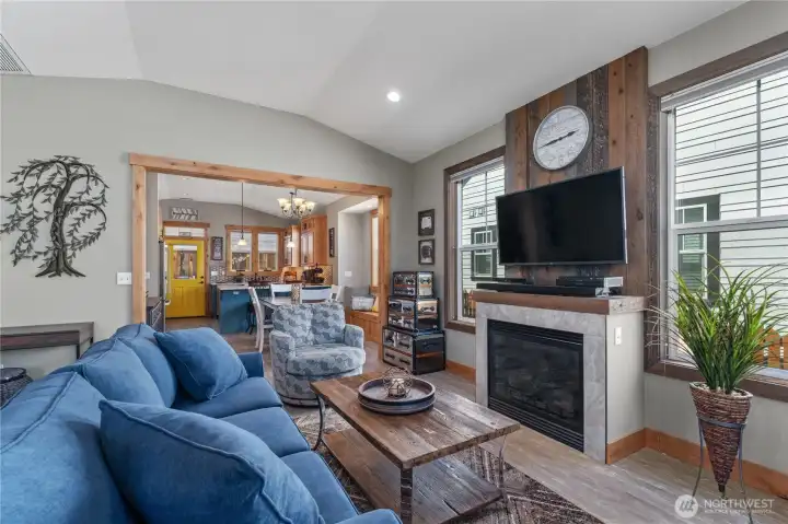 Main house - Living Room view 1.