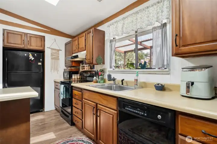 Lots of cabinet and counter space!
