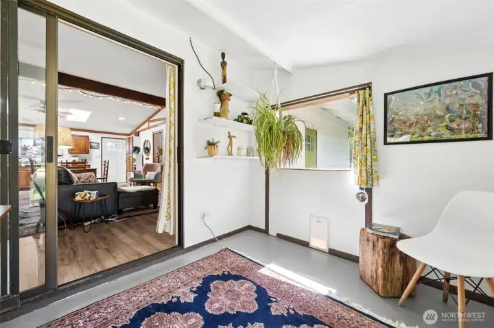 Home office, playroom, yoga space?? You decide!