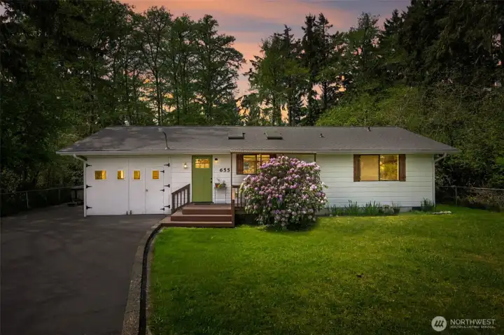 Fall in love with this well priced cottage.