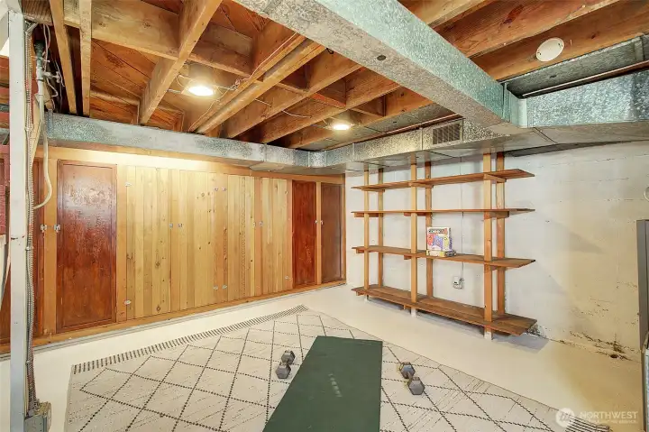 Use as hobby space or dream up something new!