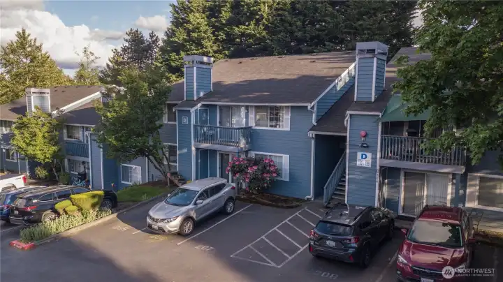 Upper floor unit perfectly situated for privacy on the top floor at the back of the building