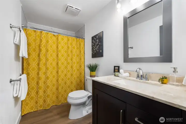 Upper Bathroom Upper Bathroom