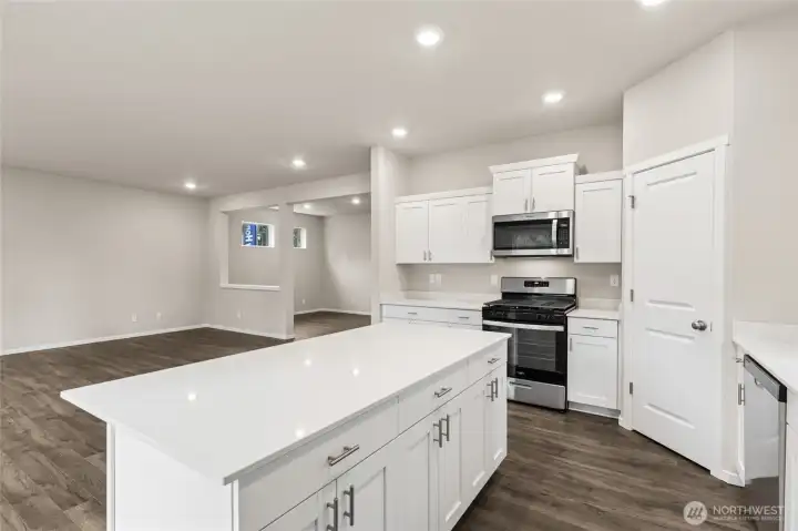 Photo rendering is representational and may be virtually staged. Actual home is under construction and finishes, elevation, and paint colors may vary. See site agent for details.