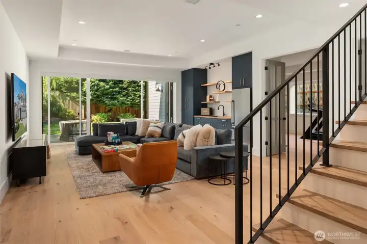 Media room with entertaining kitchenette/wet bar. Media room with entertaining kitchenette/wet bar.
