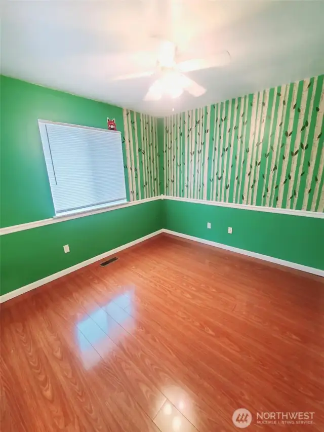 upstairs bedroom 1