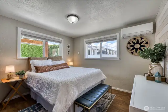 1 Bedroom (You could add double bunk beds to sleep 4) Living room has new a pullout couch that stays, sleeping 2. Totaling: 6