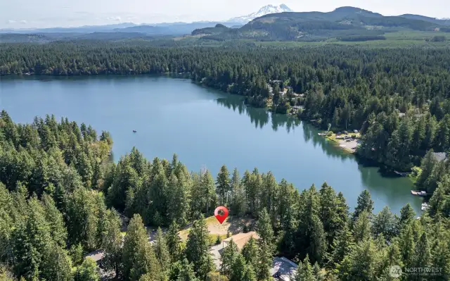 .24 acres on Clear Lake in Single Tree Estates