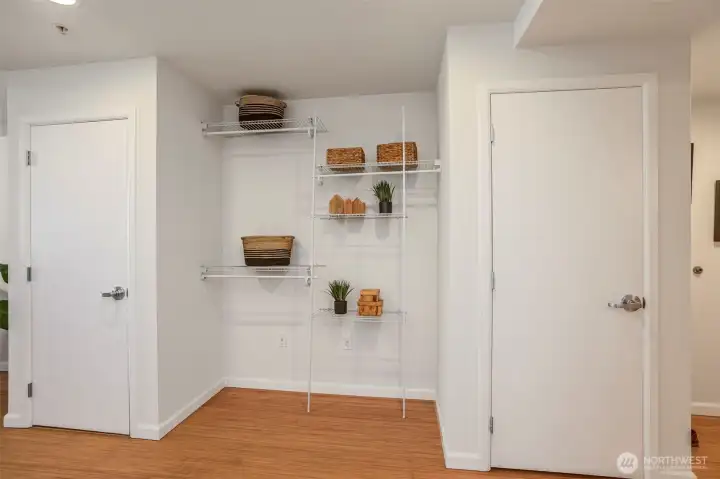 Photo is from when the unit was staged.