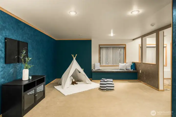 HUGE downstairs with tons of possibilities