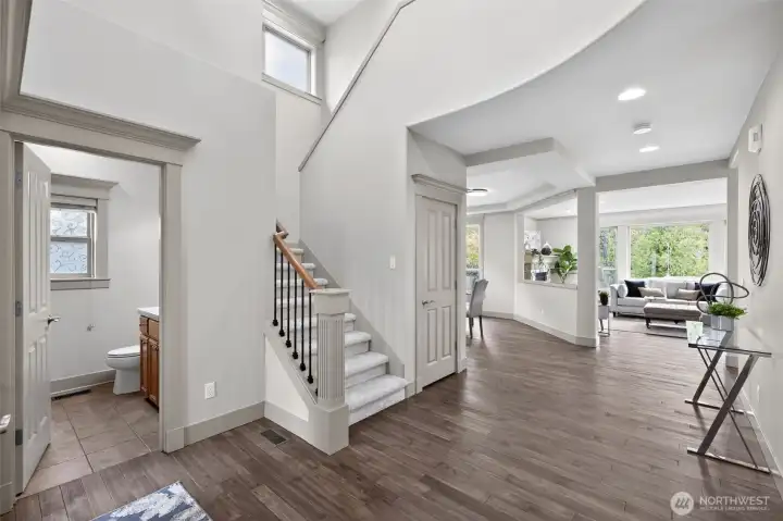 A soaring two-story entry sets an elegant first impression. Fresh new interior paint, hard floor and plush carpet throughout too!