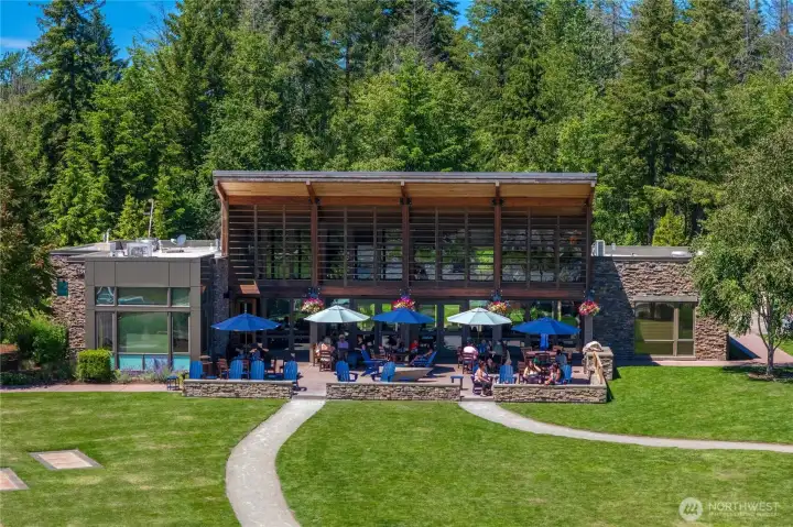 Post & Pour, the neighborhood bistro is also just a short walk!  Enjoy a beverage and a wonderful meal while overlooking the majestic Mt. Rainier.