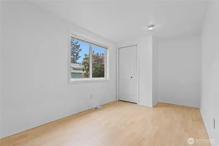 4th bedroom.