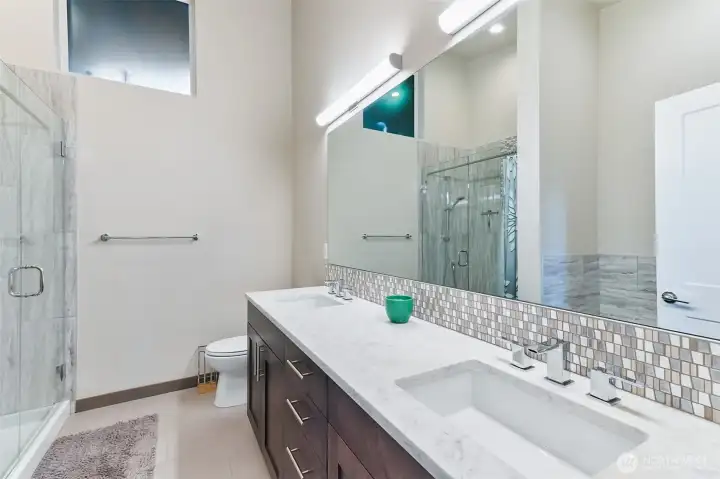 En Suite bath En Suite bath