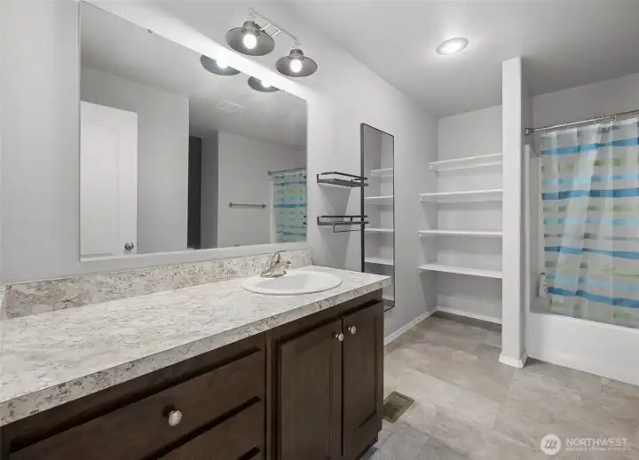 Primary bath