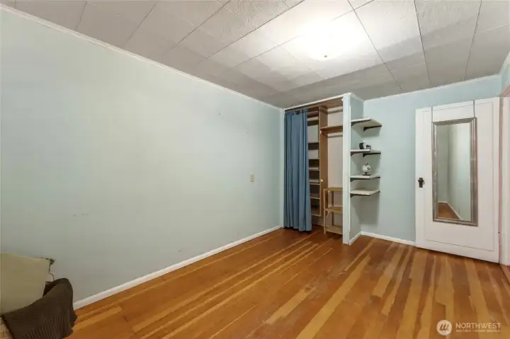 Bedroom #1