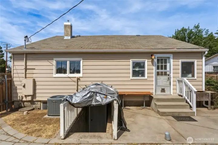 Walk-out - Basement