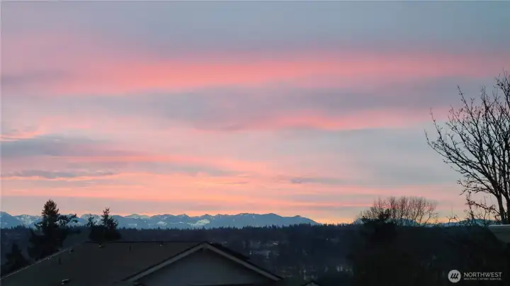 Sunset Cascade views from the comfort of your home.