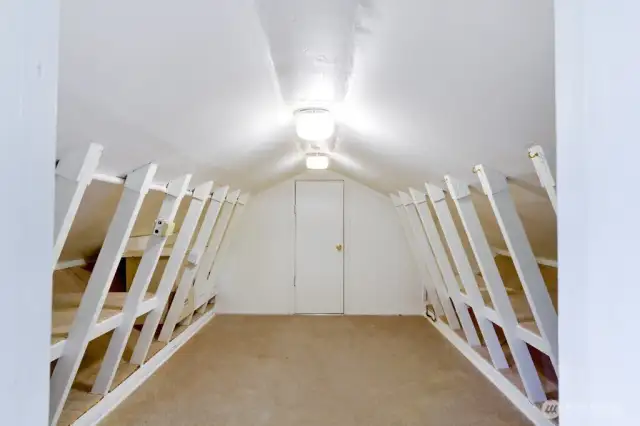 MORE STORAGE 2ND FLOOR