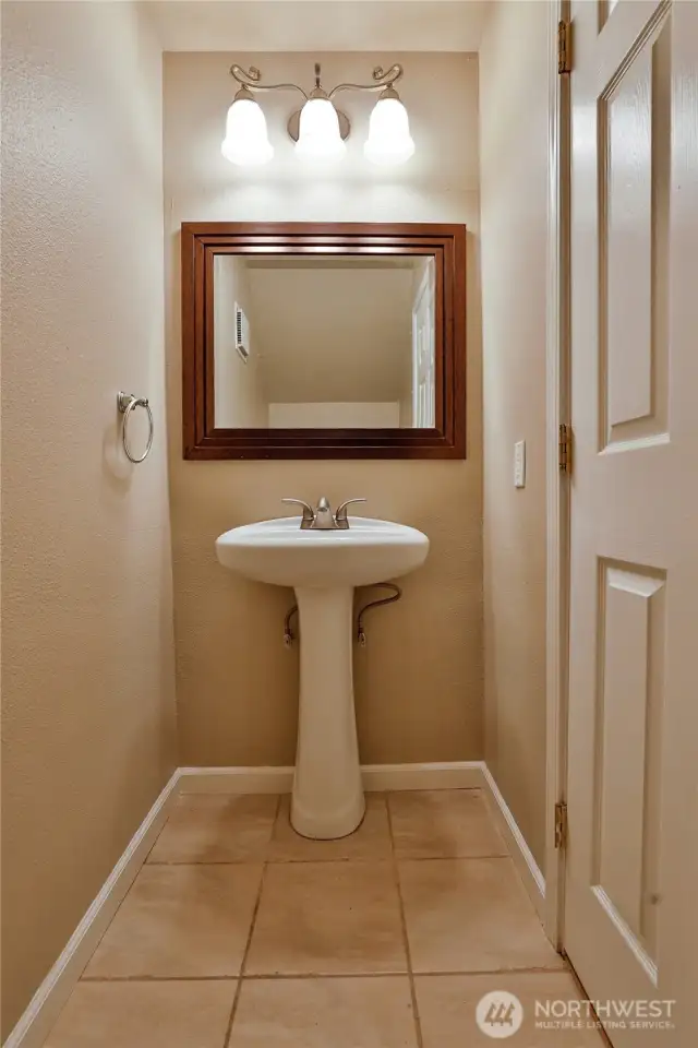 1F powder room