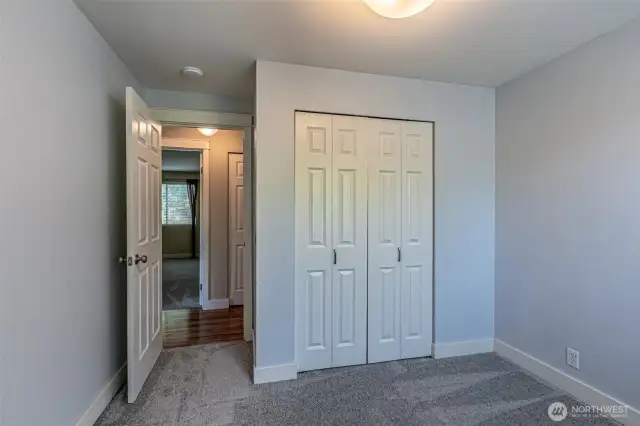 Same bedroom different angle.