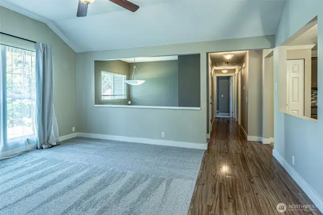 Another view of the living room, new carpet.