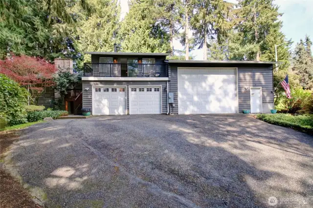 Large Private treed lot. 2 car garage and 4 car shop attached!
