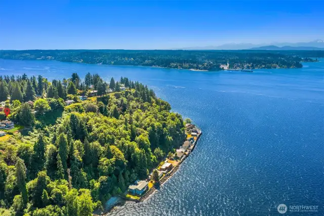 Vashon Island is a gem in the center of Puget Sound. A great base for exploring all the area has to offer - or enjoying the delights of the island.