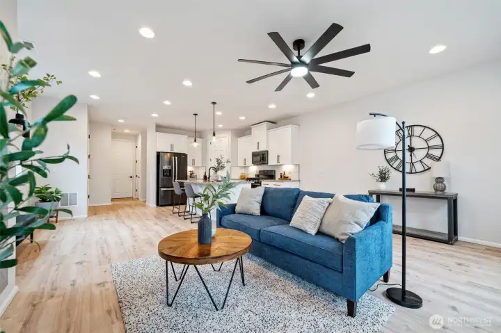 Family Room - Ceiling Fan