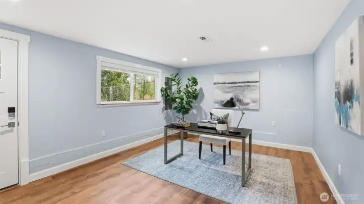 Large bonus room with outdoor entry