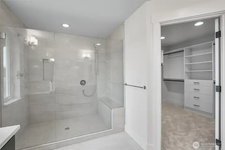Double Primary shower and closet.