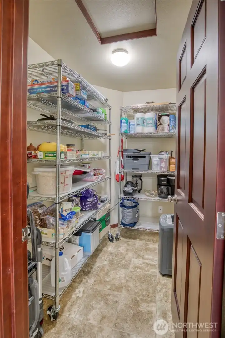 Walk-in Pantry