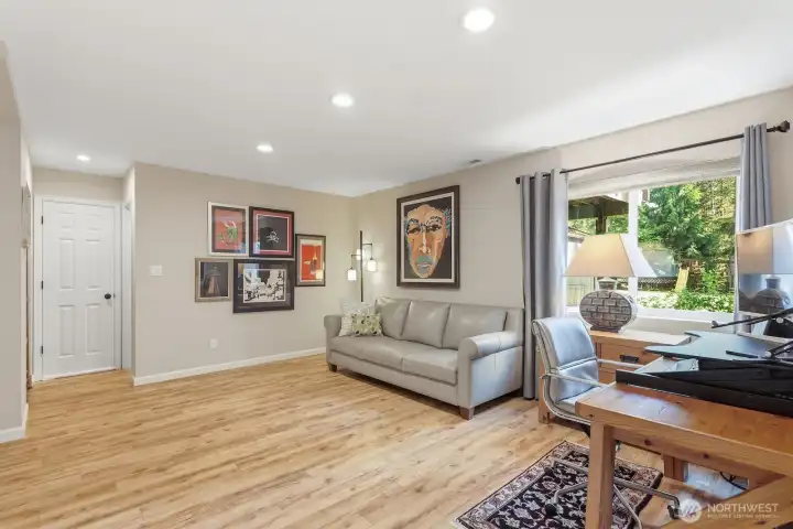 Spacious area for a multitude of uses; media room, rec room or private guest suite.
