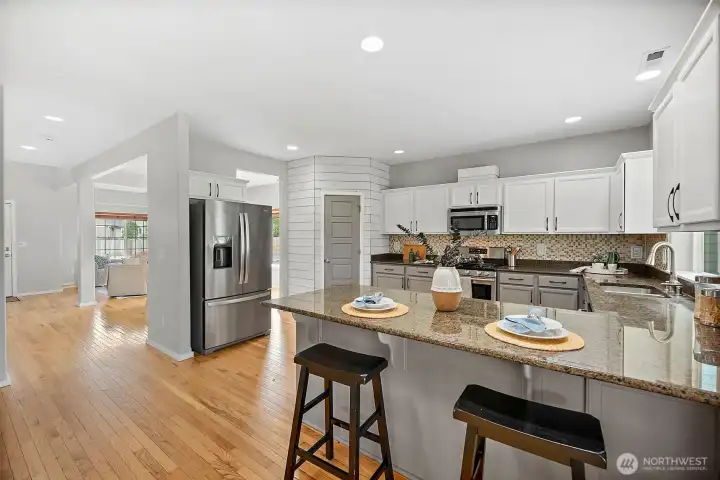 Walk In Pantry & Abundant Cabinetry!