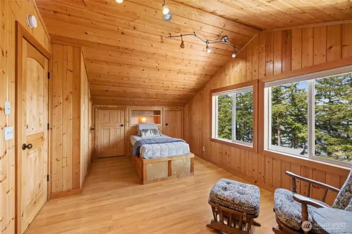 2nd upstairs bedroom
