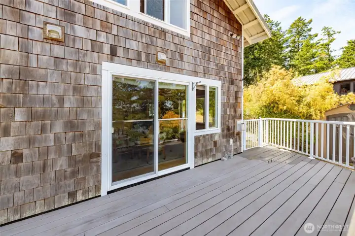 Slider from "great room" out onto deck is great for summer dining.