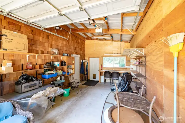 Garage with automatic door opener