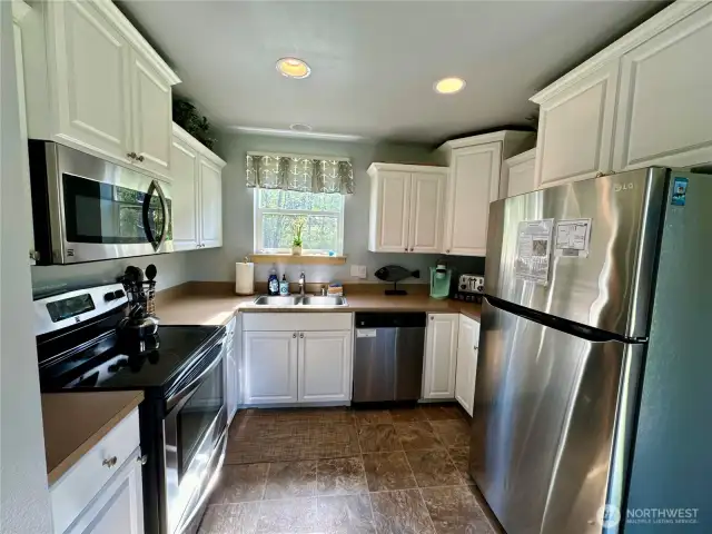 Cheerful kitchen