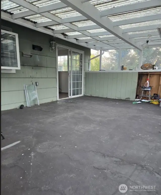 covered deck