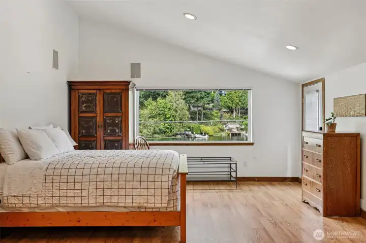 lake view room