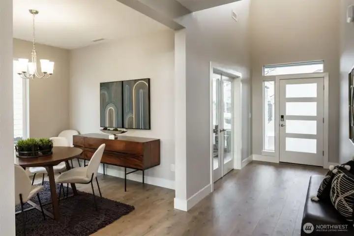 Photos are for marketing purposes only. May show options/ upgrades/ unavailable features.