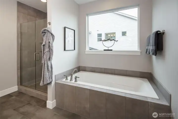 Photos are for marketing purposes only. May show options/ upgrades/ unavailable features.