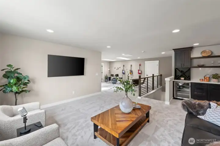 pictures are for marketing purposes only. Show options and upgrades not included.