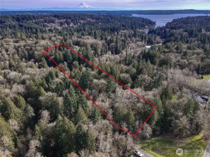 7.5 Acres Gig Harbor WA 3 AC level on top for building envelope. Vacant land acreage to the right as your enter the acreage.