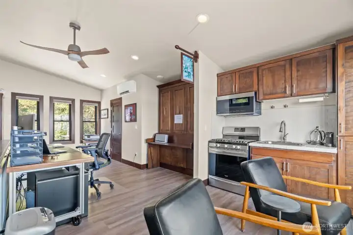 Kitchenette in studio.